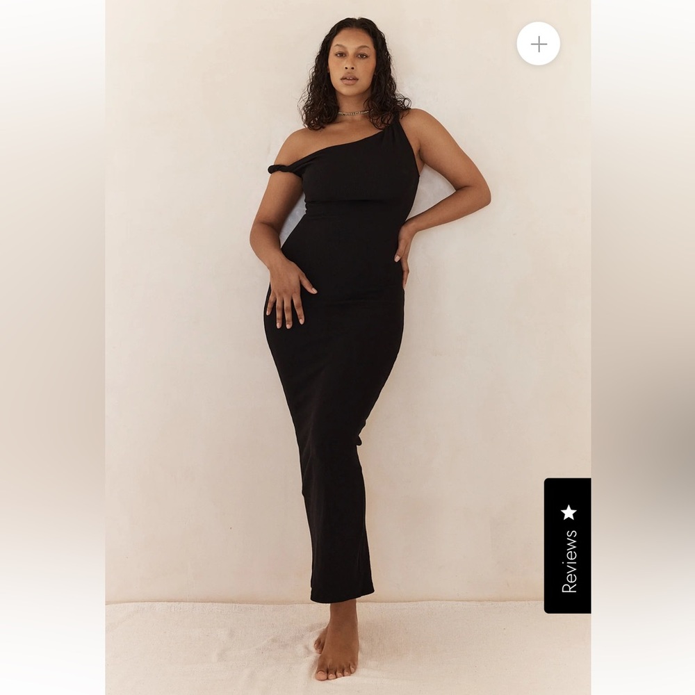 Johansen Long Black Poppy dress NWT Medium